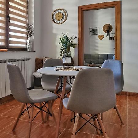 Studio Central Square Госпич Экстерьер фото