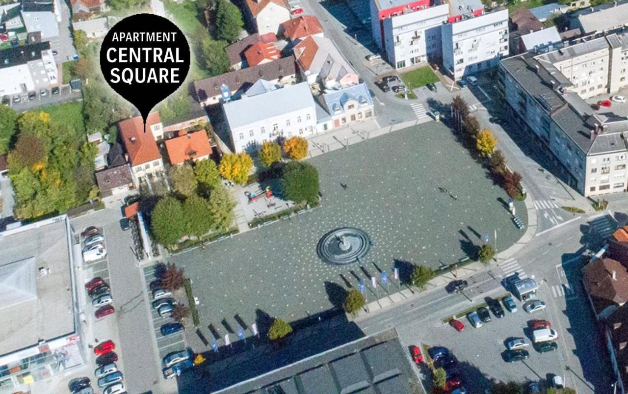 Studio Central Square Госпич Экстерьер фото