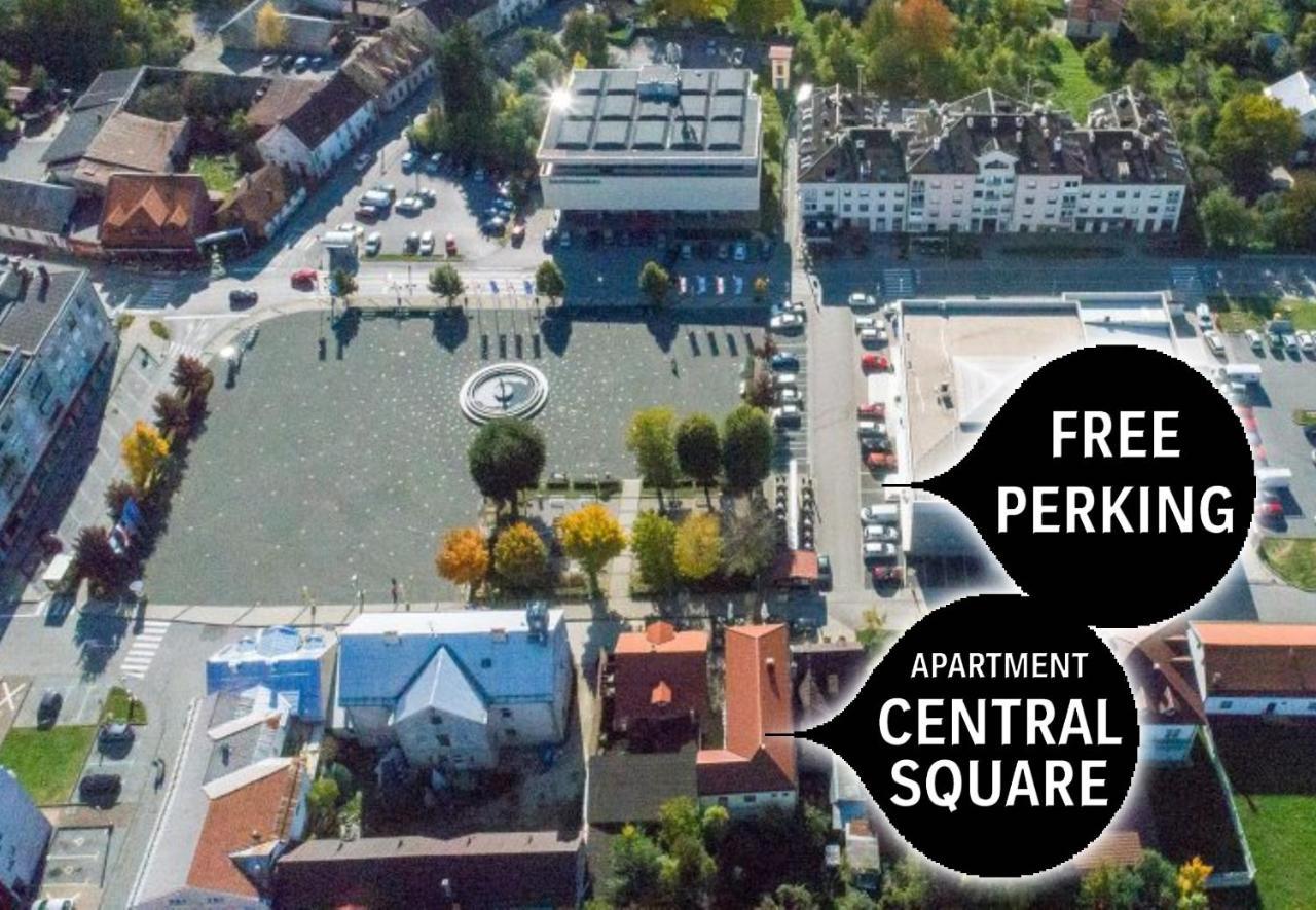 Studio Central Square Госпич Экстерьер фото